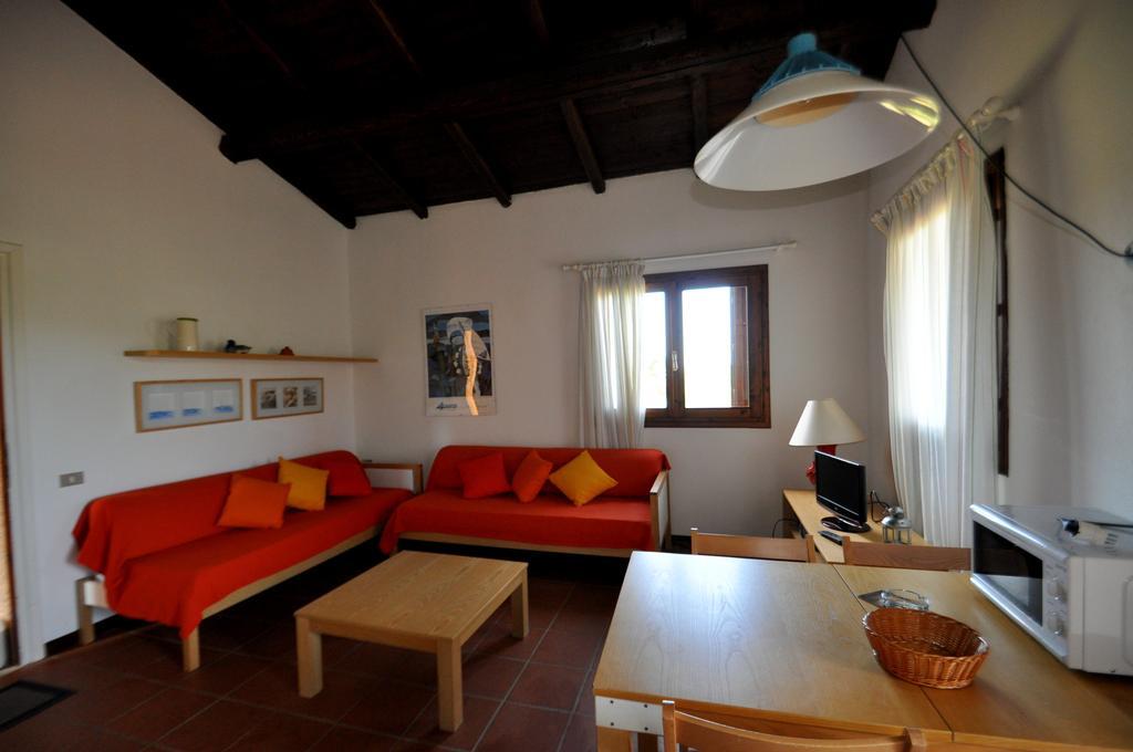 Appartamenti residence Vela Blu Golfo Aranci Marinella  Ruang foto
